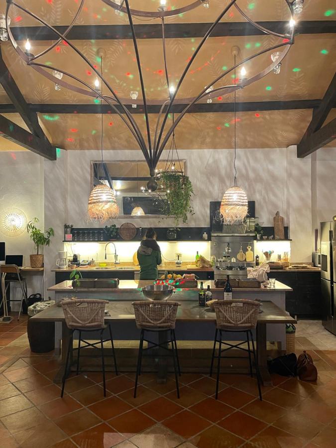 Le Mas Des Perrines Maison D'Hotes 페른느 레 퐁텐느 외부 사진