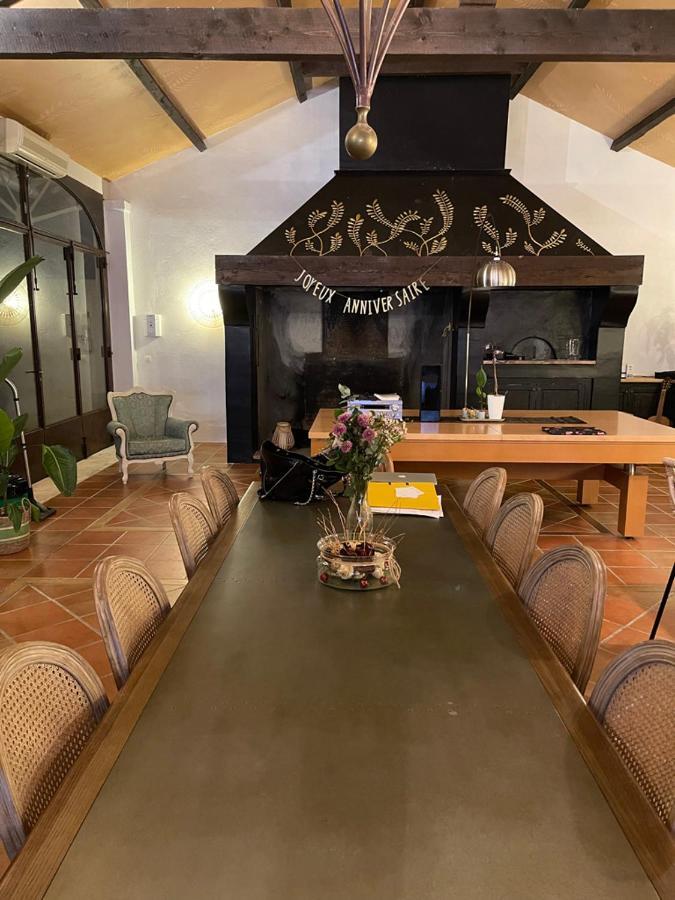 Le Mas Des Perrines Maison D'Hotes 페른느 레 퐁텐느 외부 사진